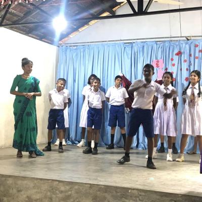 386524431 274704962141092 5637072704482326289 N